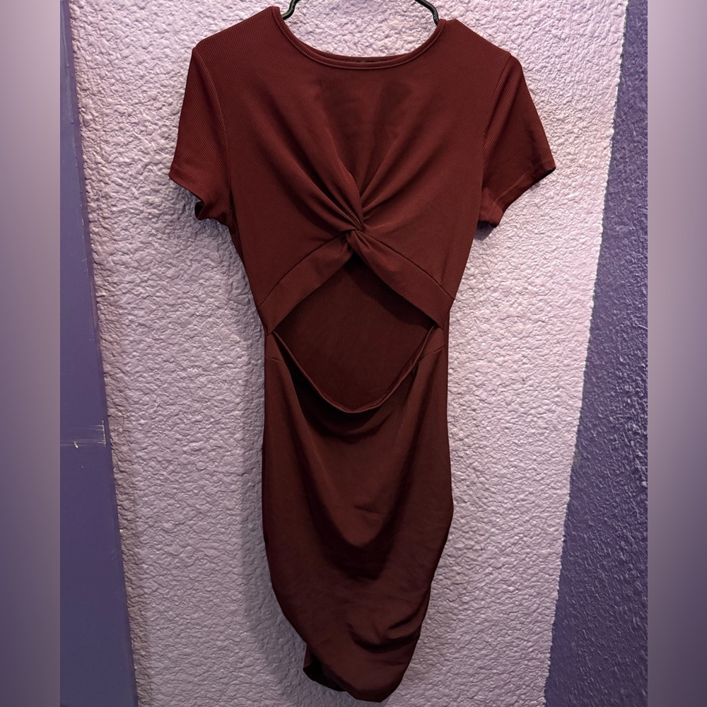 Elegant Burgundy Twist-Front Dress